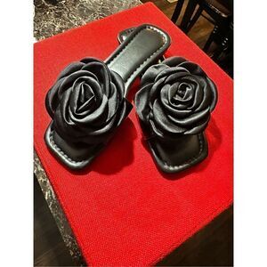 🔥Shoes & scarf set !! 🔥Beautiful black faux leather sandals, with embellished